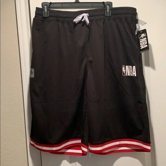 NBA Logo Basketball Shorts Black & Red - Picture 1 of 10